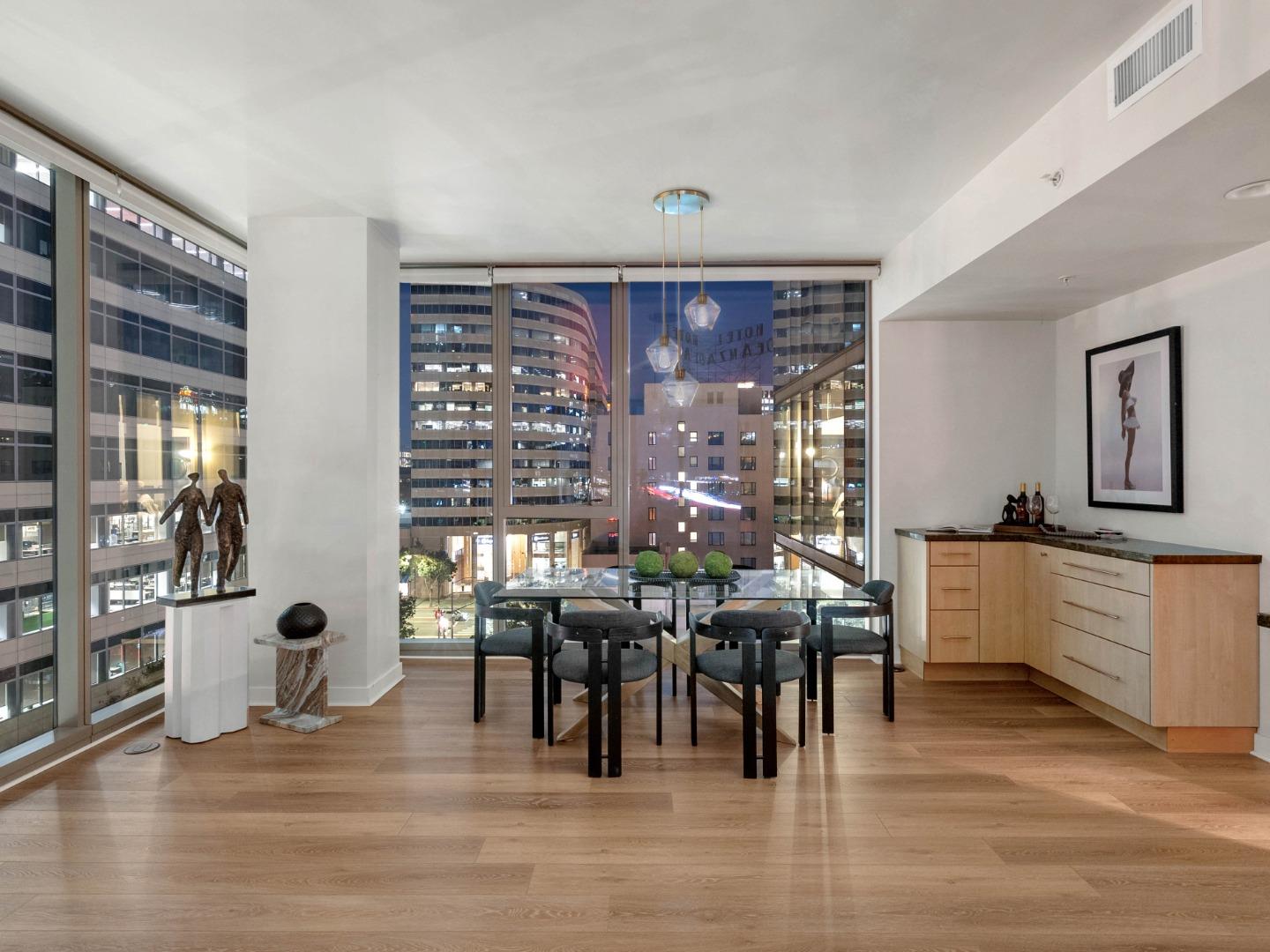 38 N Almaden BLVD 923