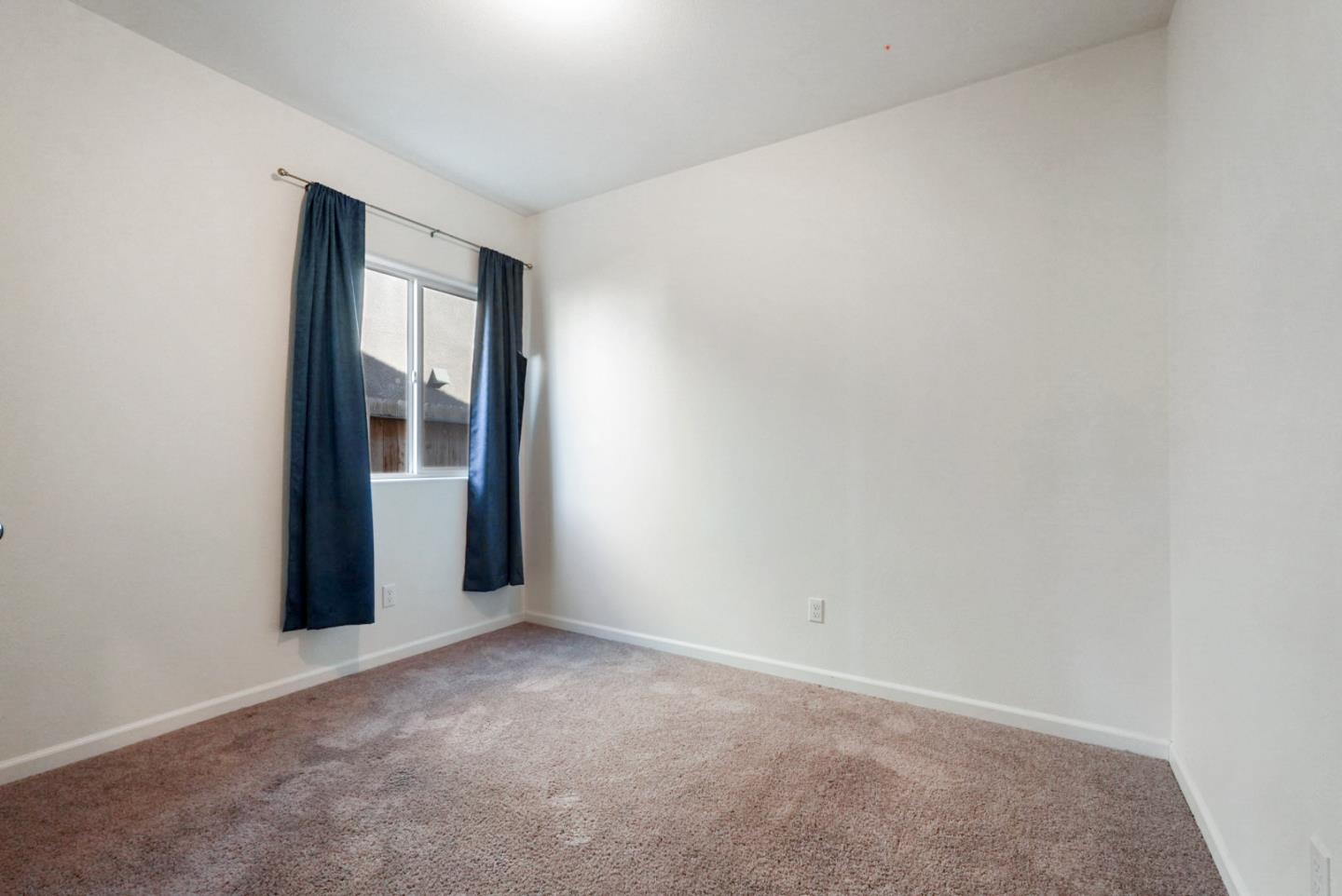 68 Medeival ST