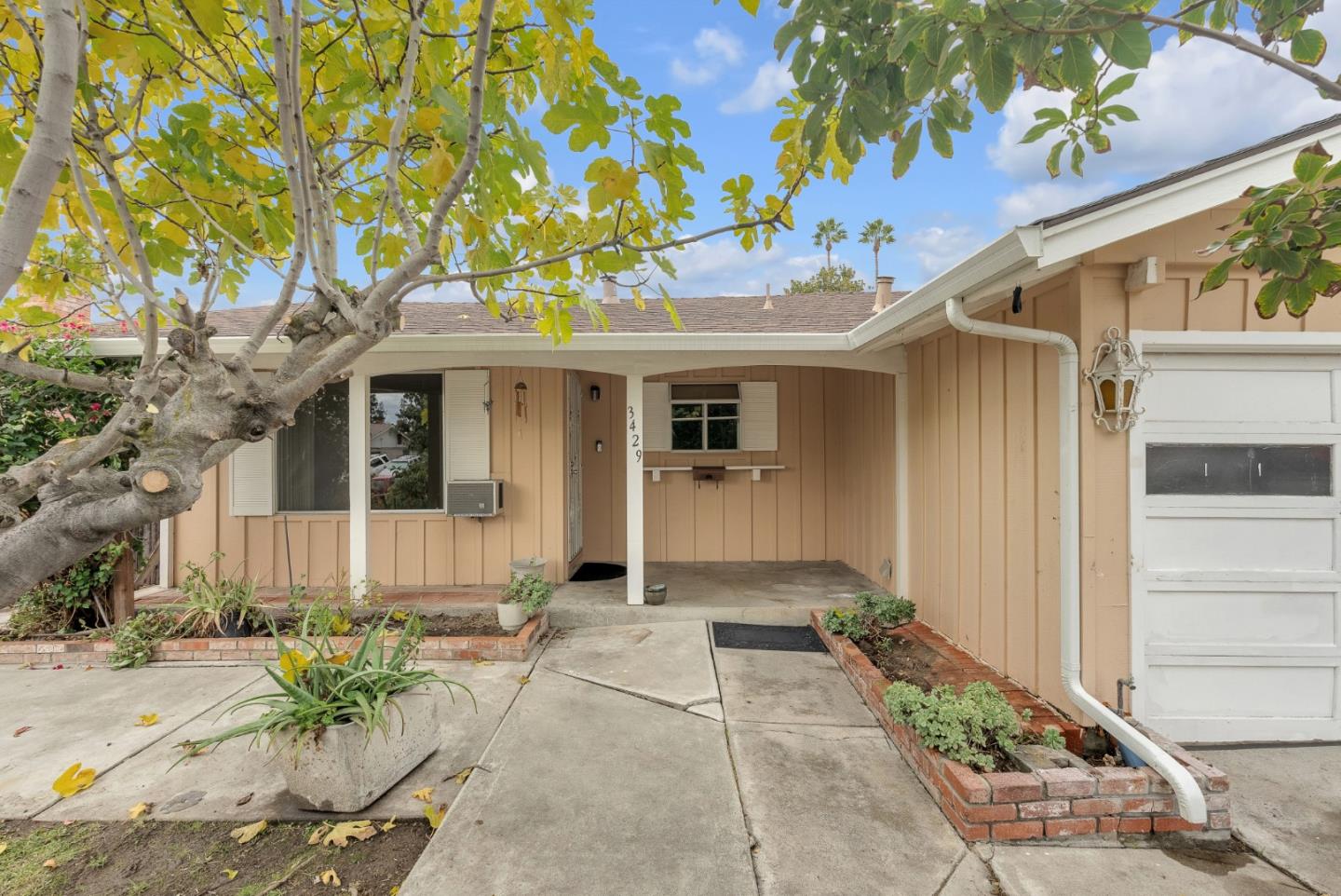3429 Mount Prieta DR