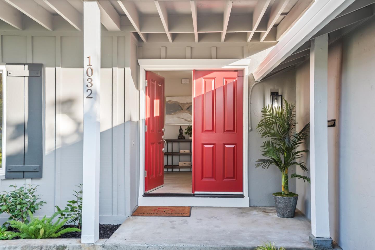 1032 Hollenbeck AVE