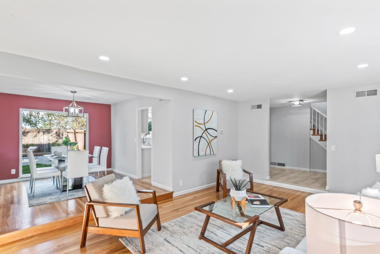 1032 Hollenbeck AVE
