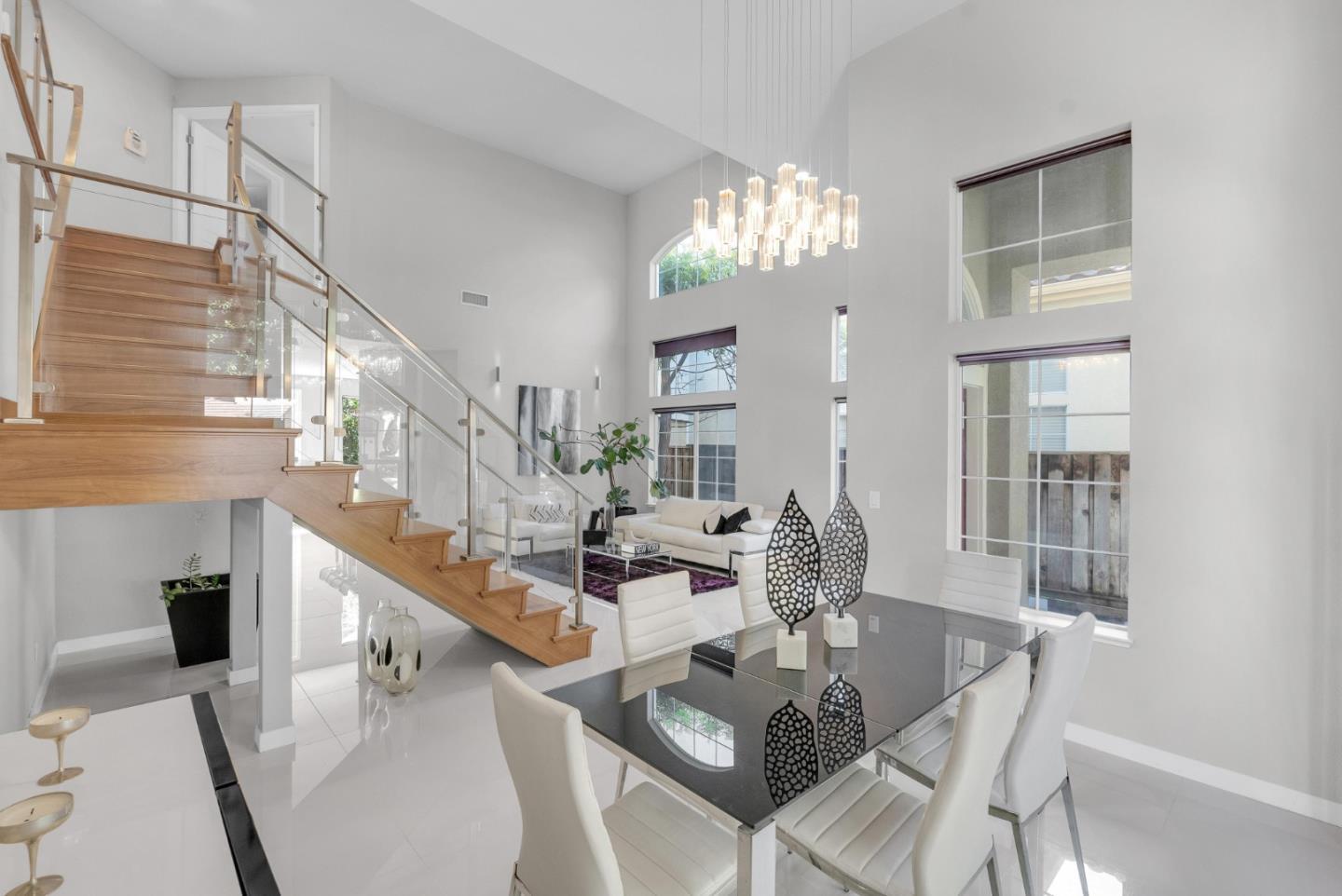 364 Gardenia DR