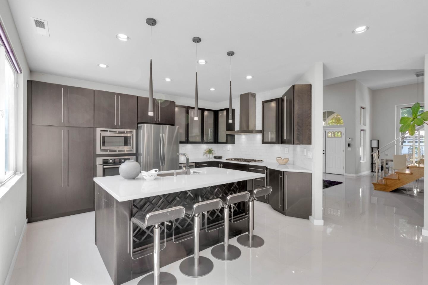 364 Gardenia DR