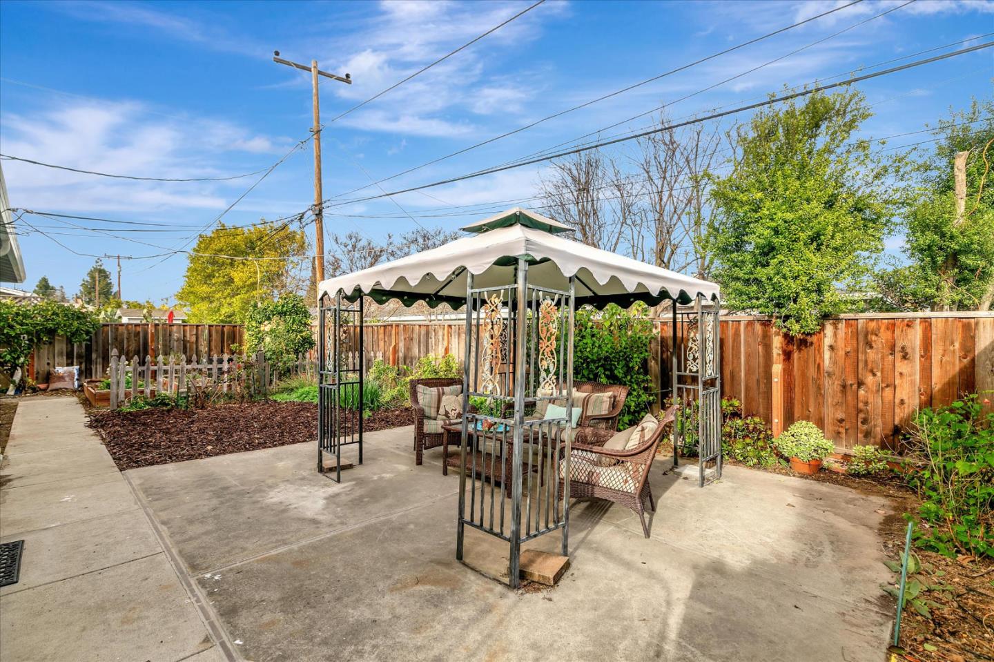 3116 Ensalmo AVE