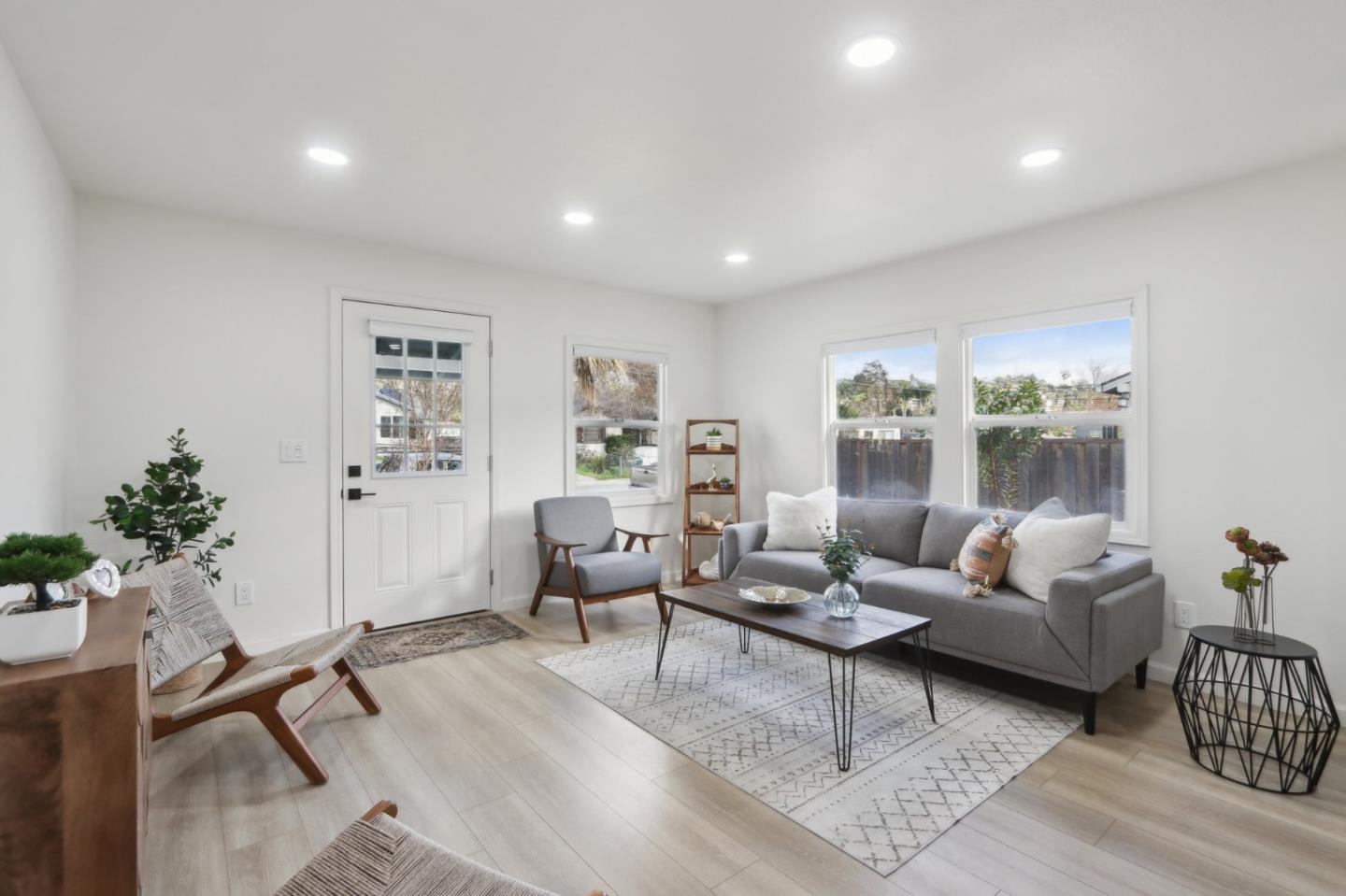 361 Cureton PL