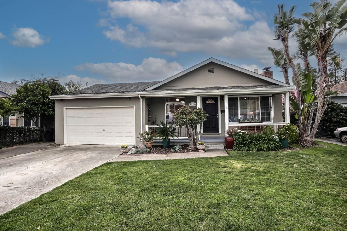 921 Dorian CT