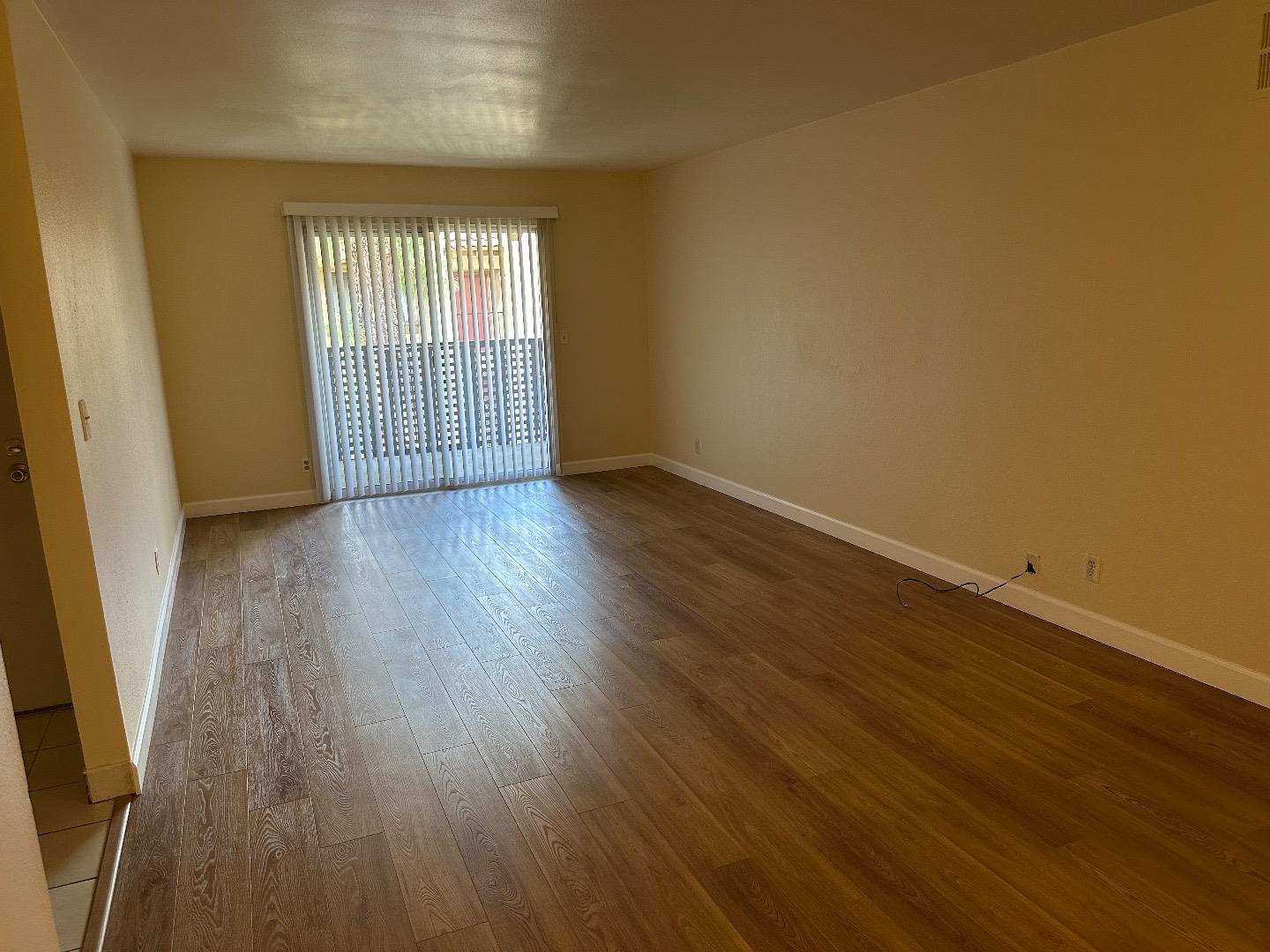 247 N Capitol AVE 286