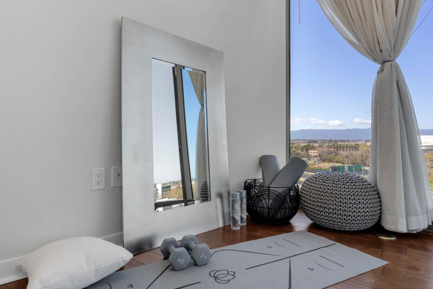 38 N Almaden BLVD 1011