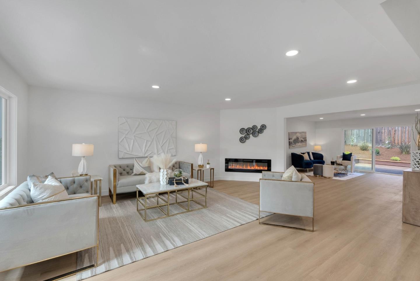 385 Phelps RD