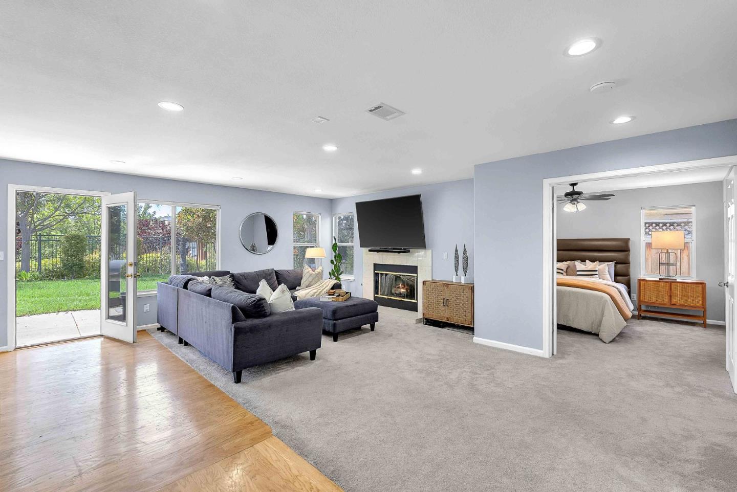 5451 Ligurian DR