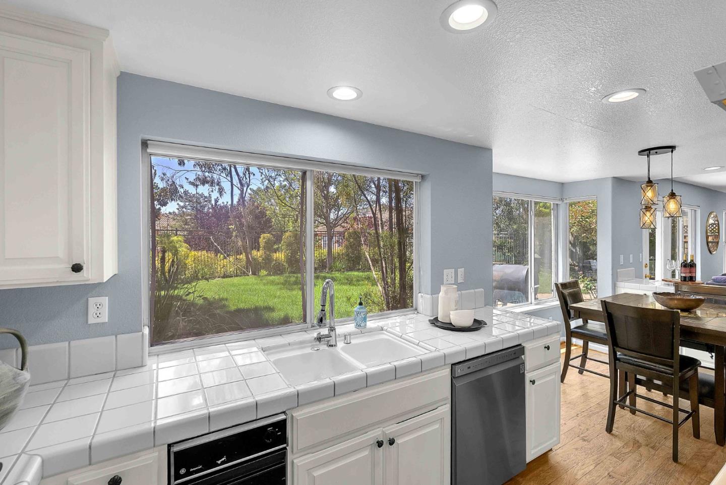 5451 Ligurian DR