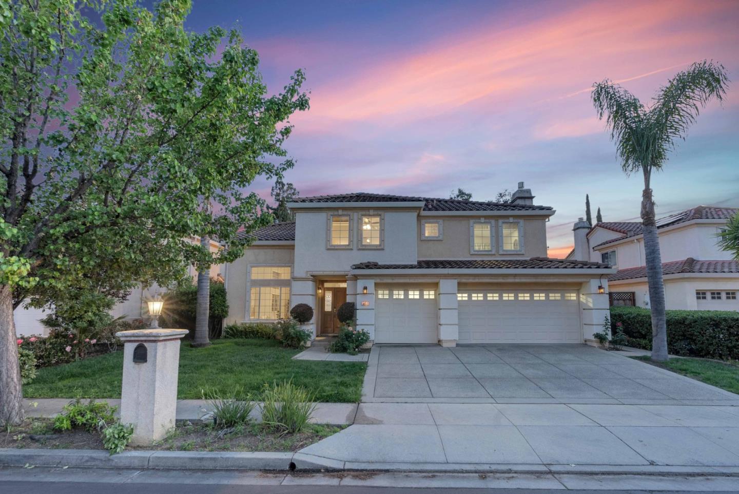 5451 Ligurian DR