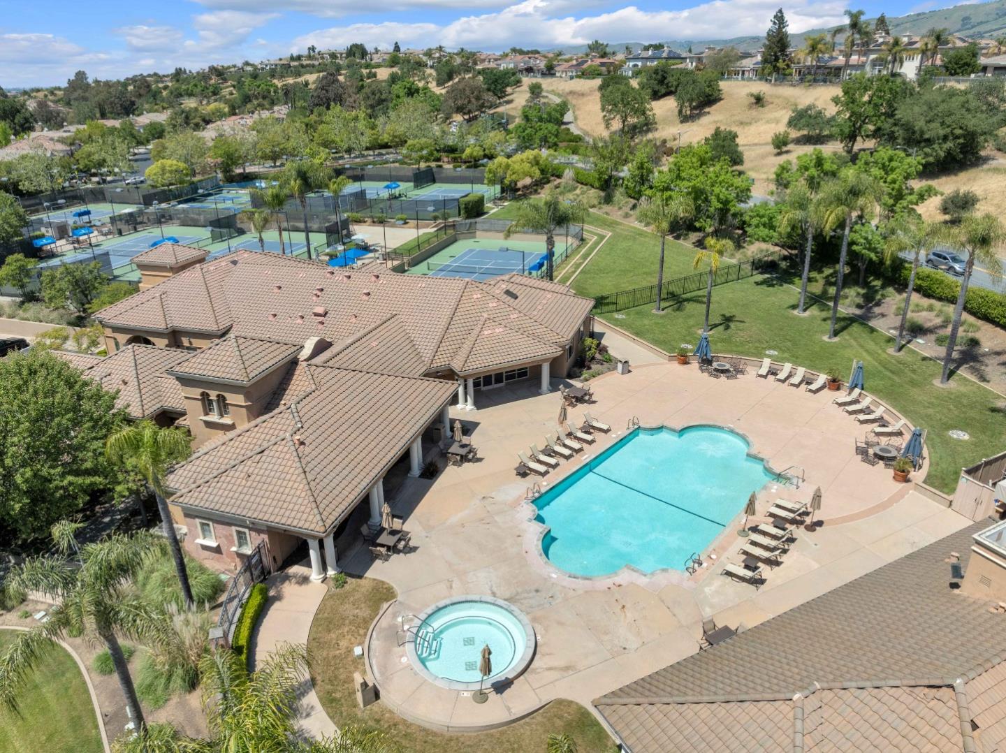 5451 Ligurian DR