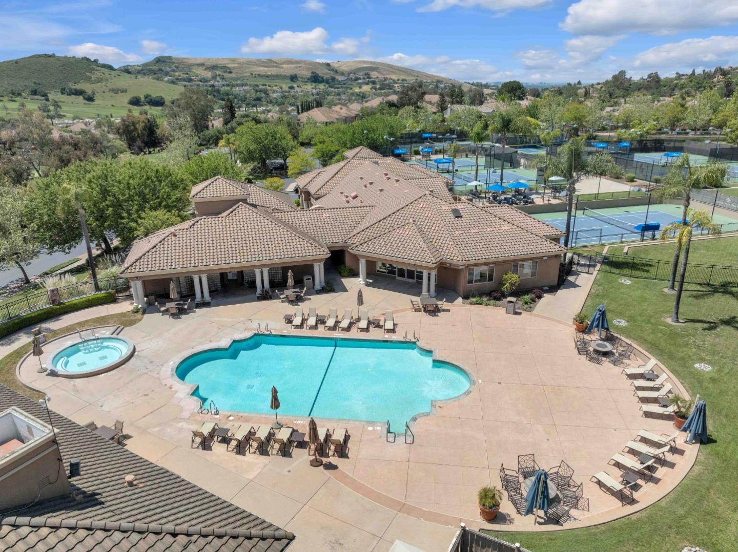 5451 Ligurian DR