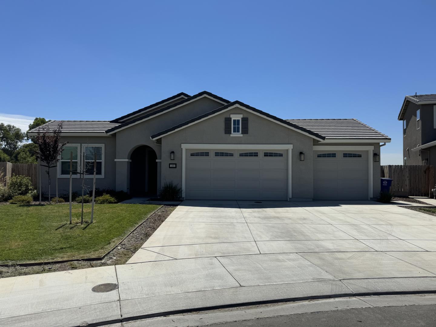 1101 Pearl DR