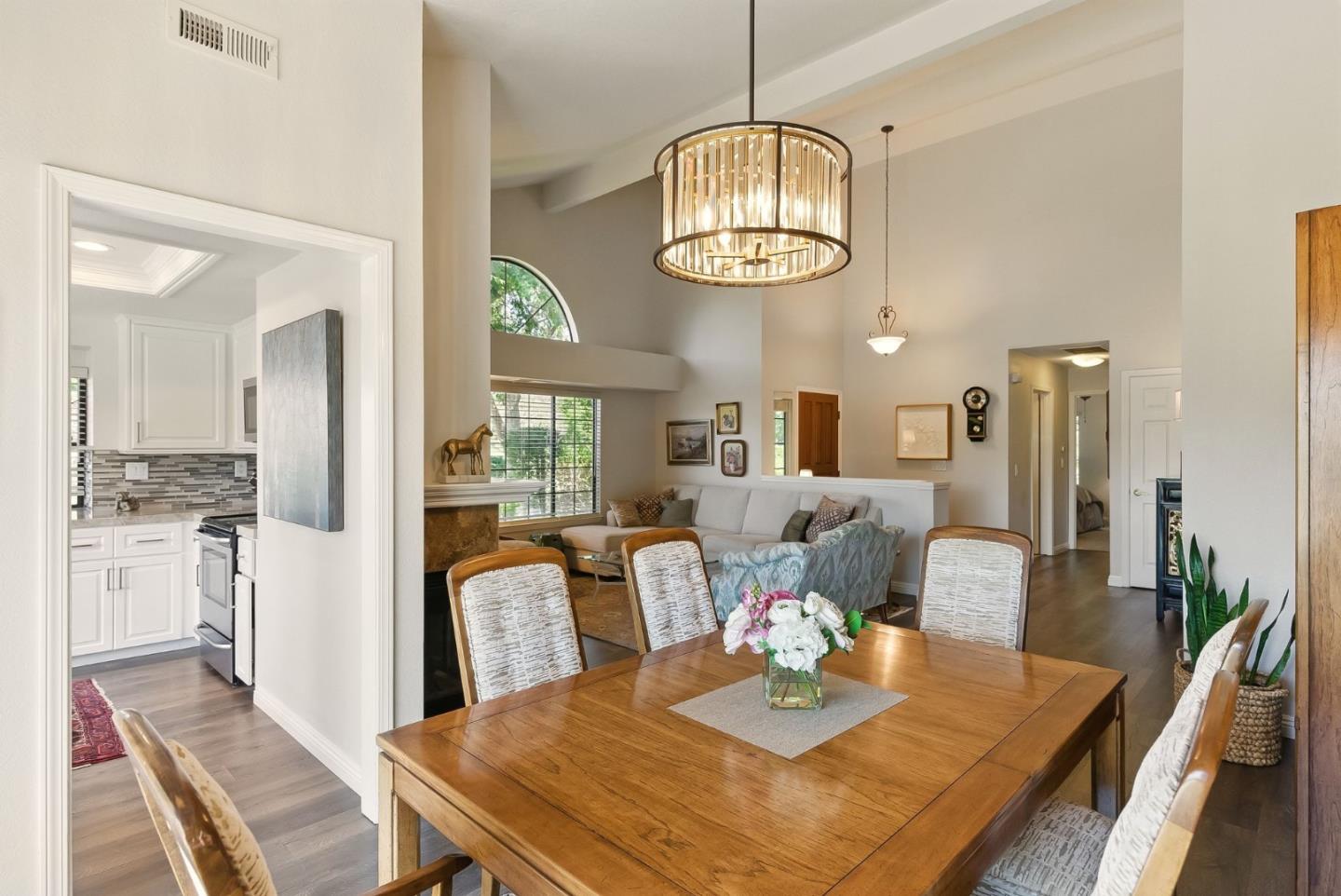 3431 Lake Albano CIR