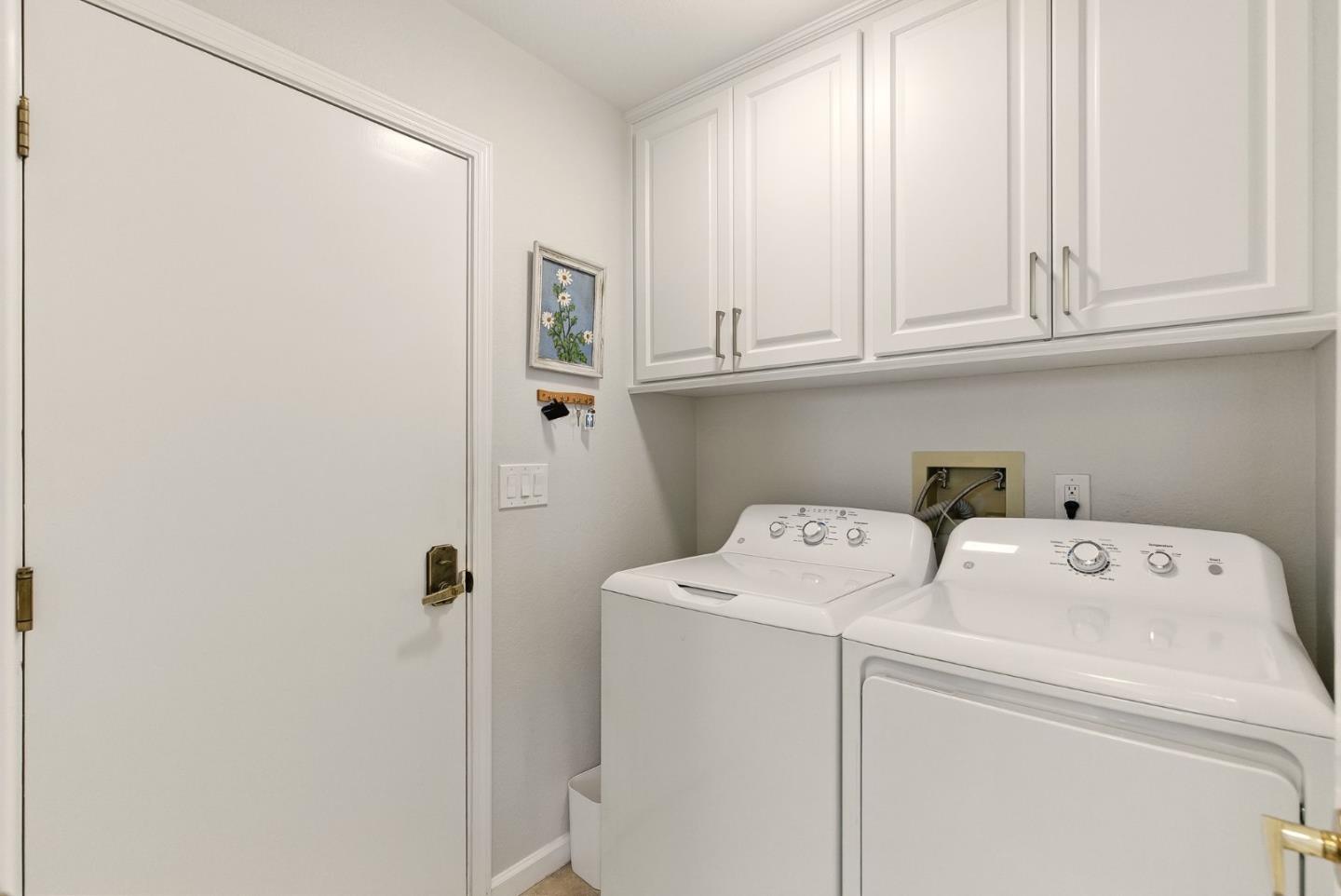 3431 Lake Albano CIR