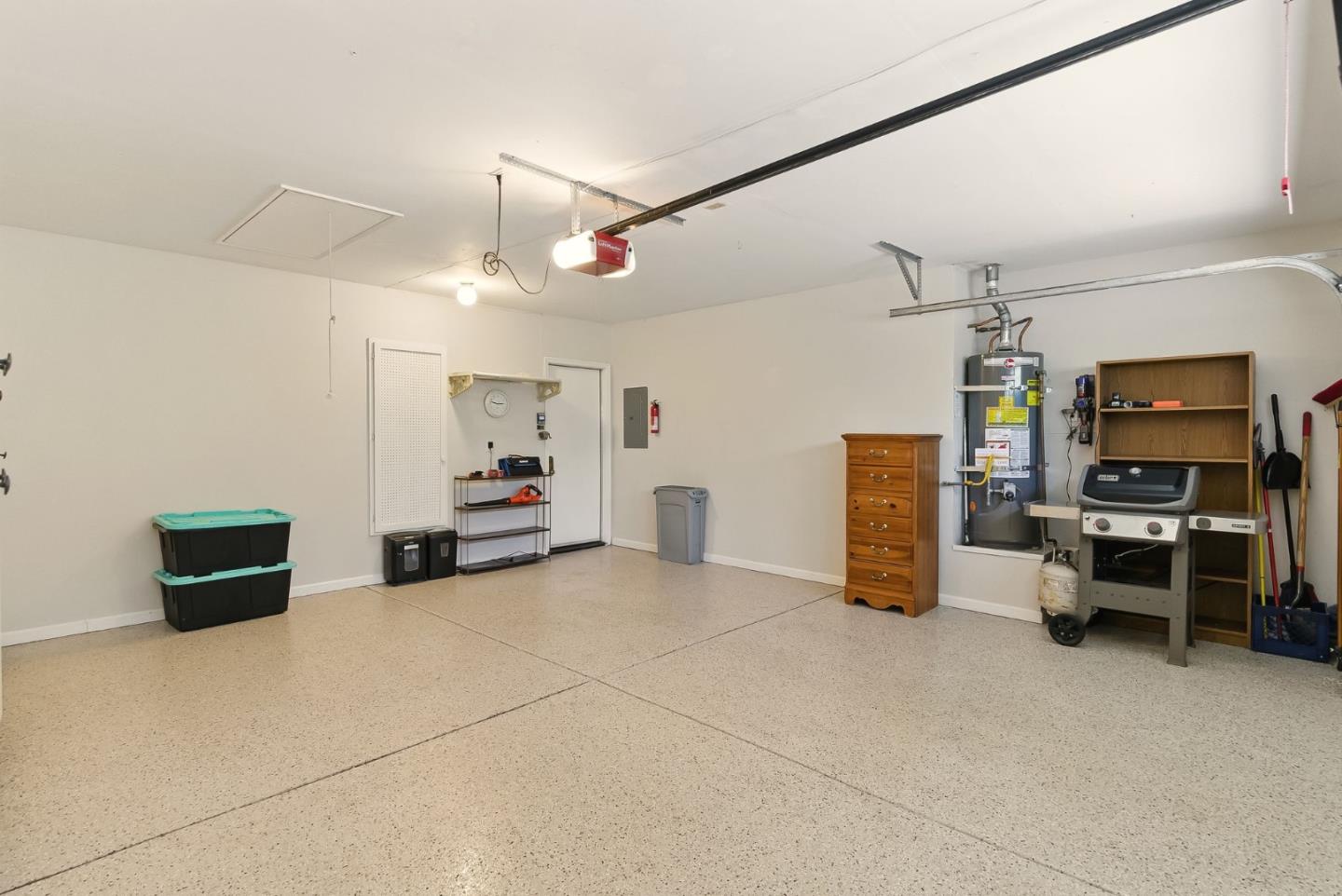 3431 Lake Albano CIR