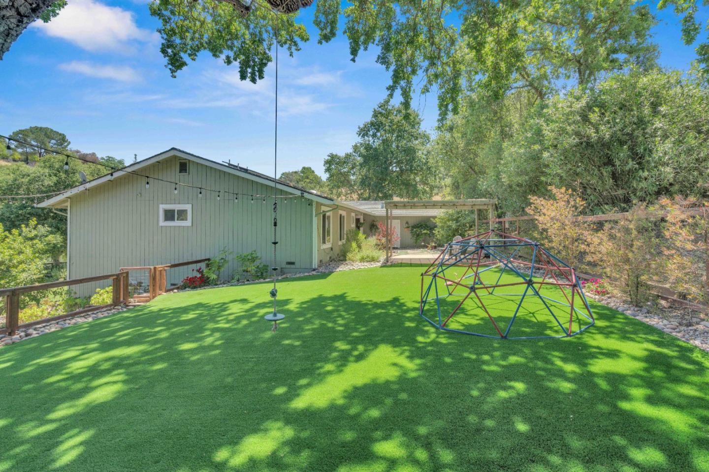 3480 White Oak CT
