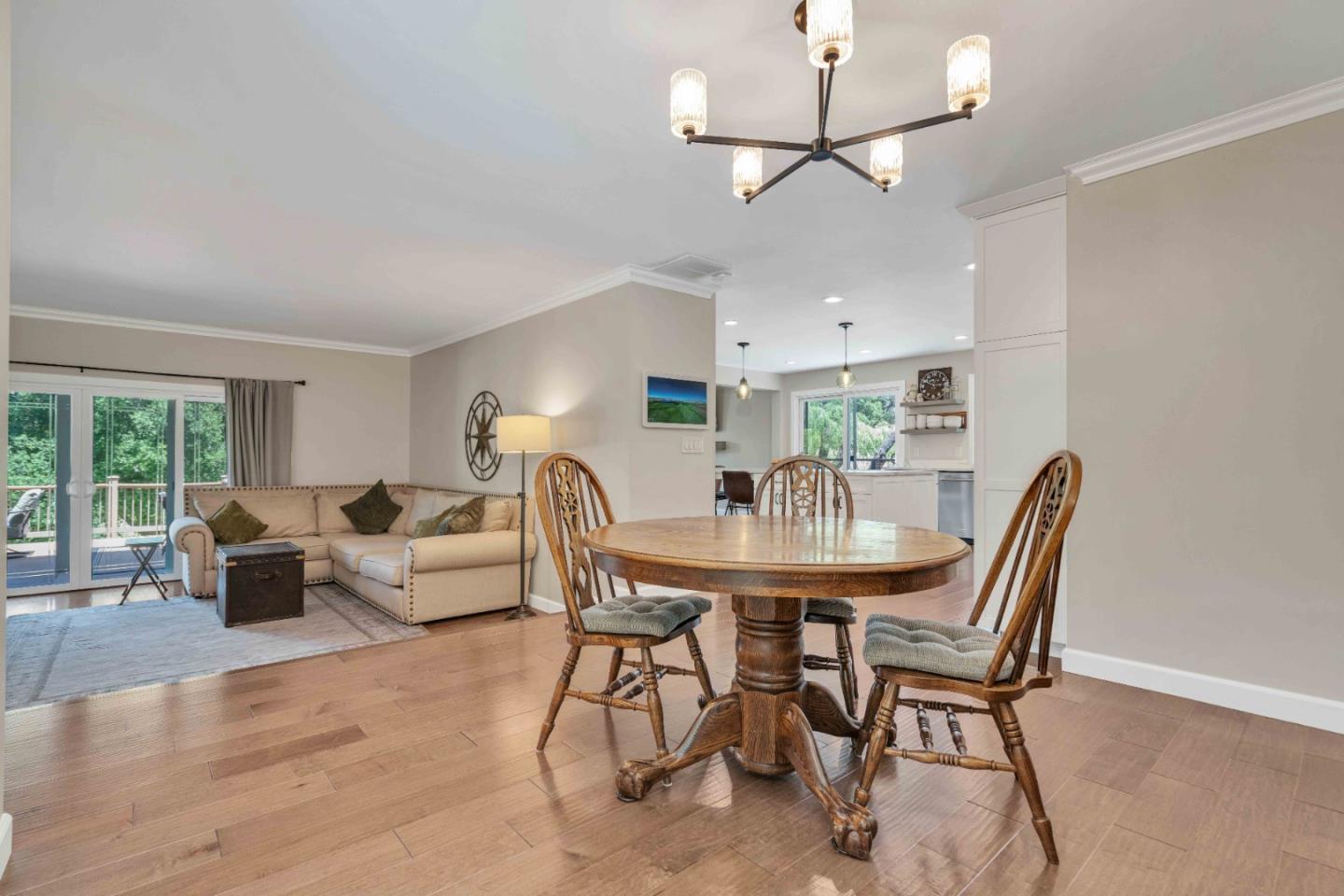 3480 White Oak CT