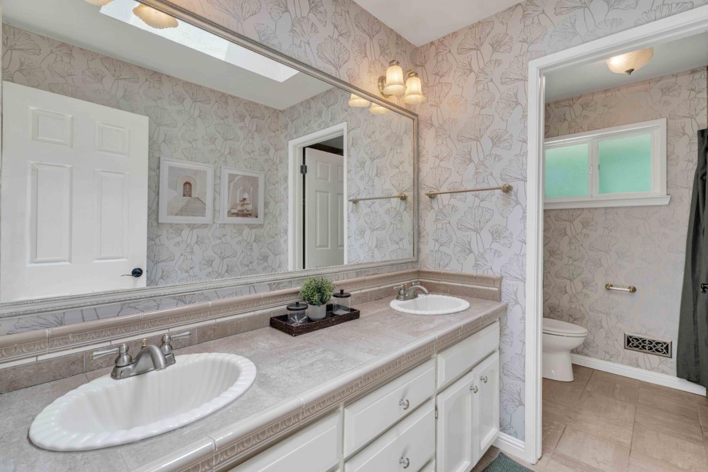 3480 White Oak CT