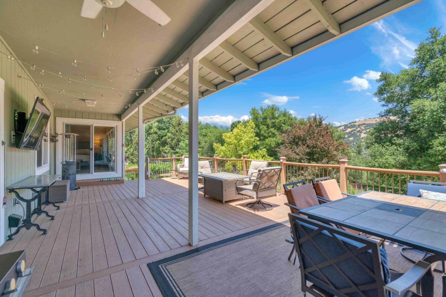 3480 White Oak CT