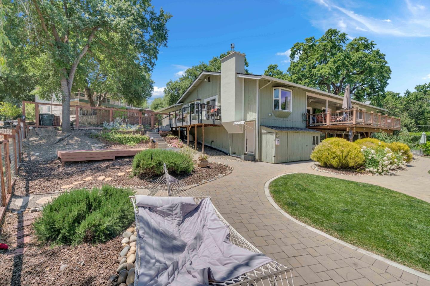 3480 White Oak CT