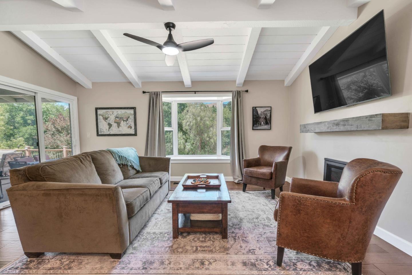 3480 White Oak CT