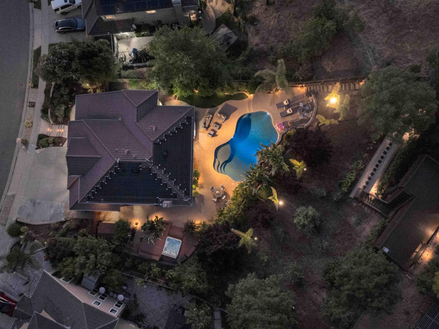 6336 Skywalker DR