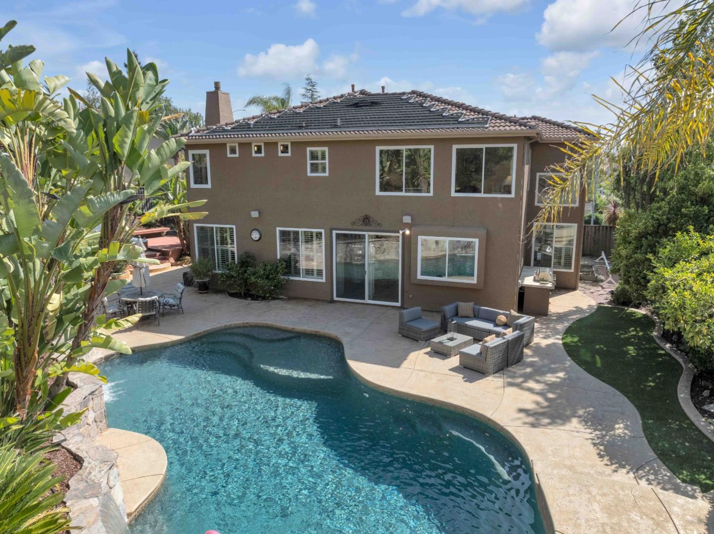 6336 Skywalker DR