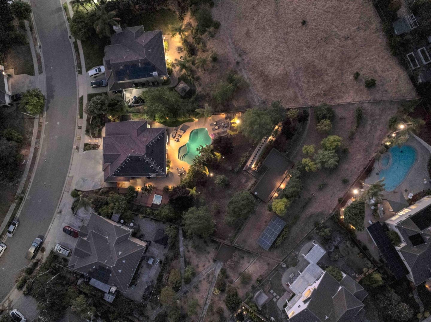 6336 Skywalker DR