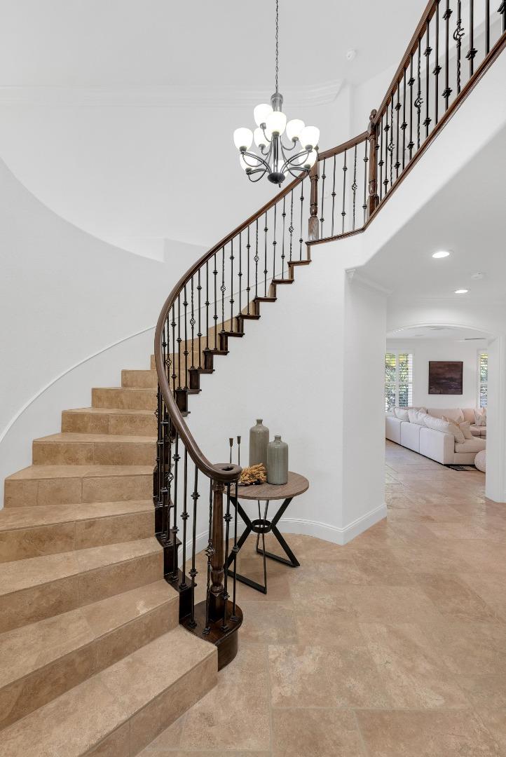 6336 Skywalker DR
