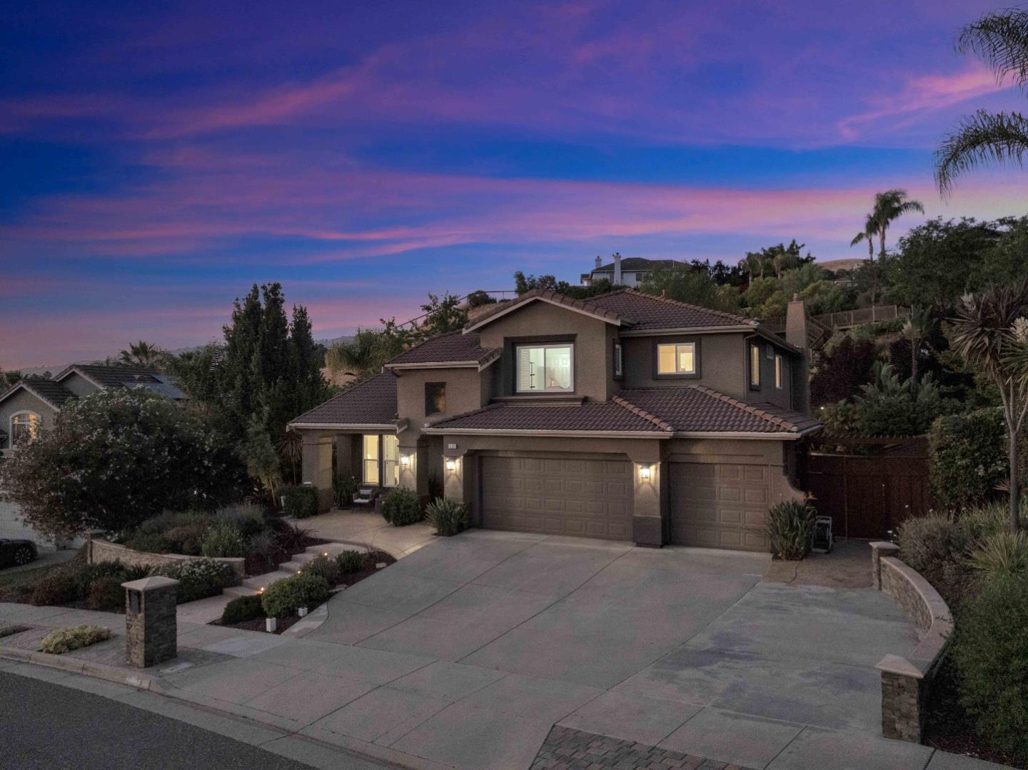 6336 Skywalker DR