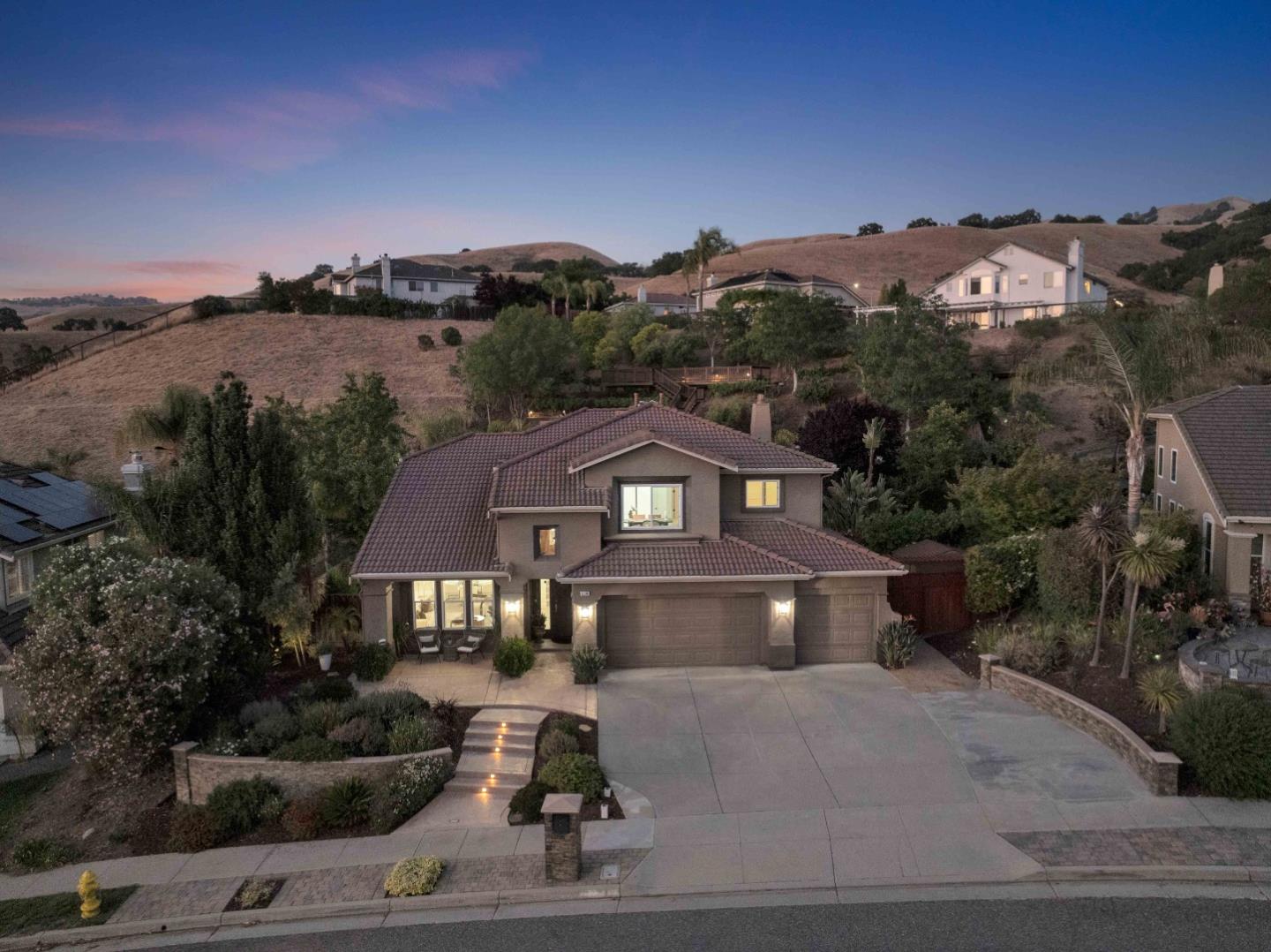 6336 Skywalker DR