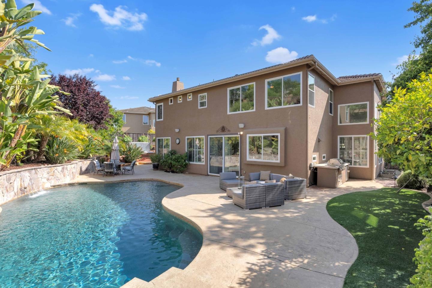 6336 Skywalker DR