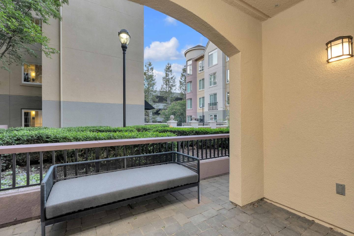 1550 Technology DR 1096