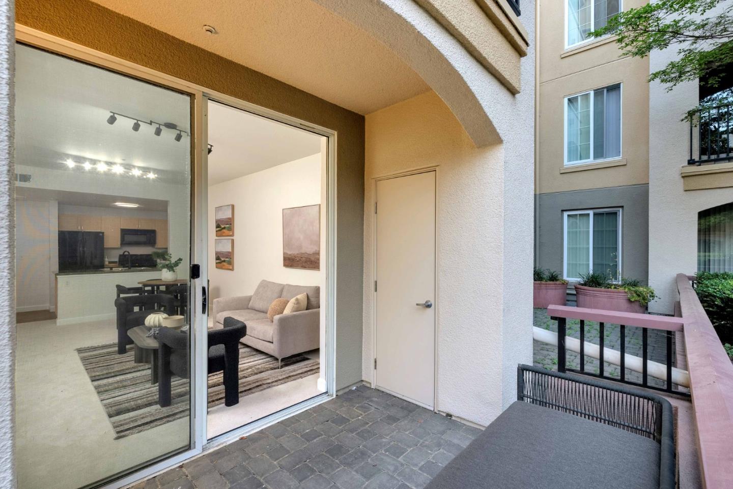 1550 Technology DR 1096