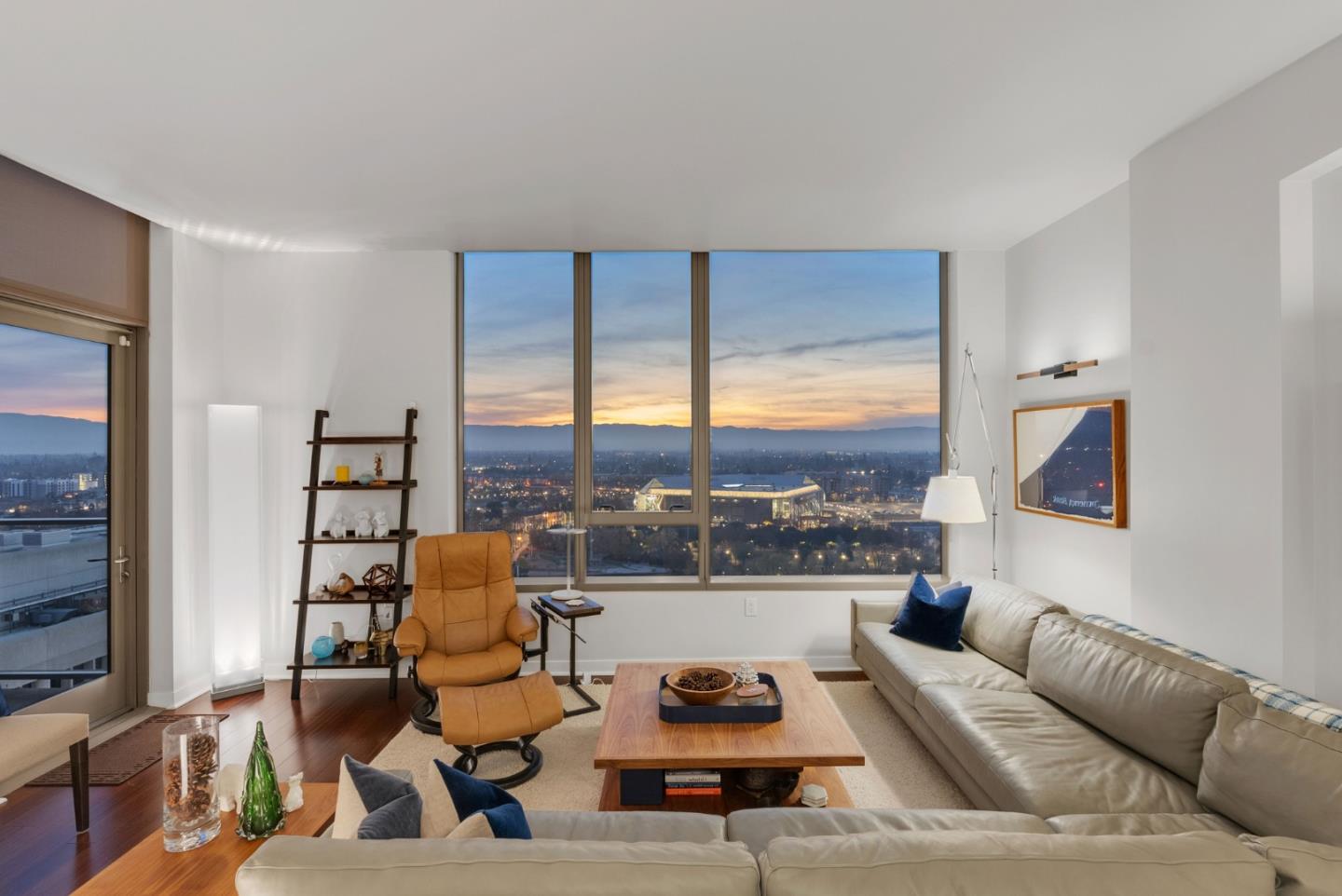 38 North Almaden Boulevard 2007