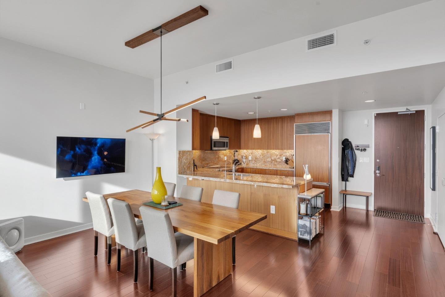 38 North Almaden Boulevard 2007