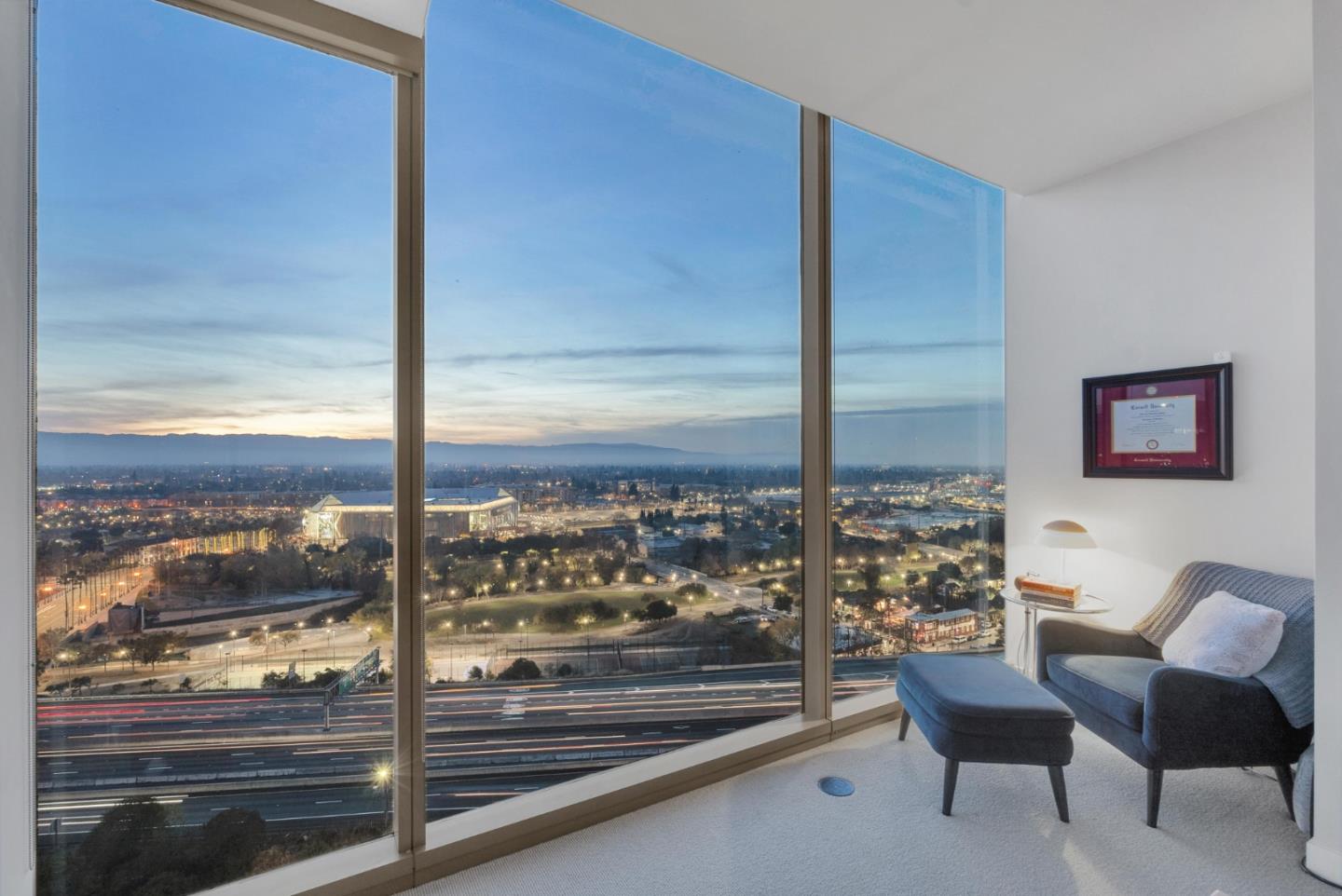 38 North Almaden Boulevard 2007