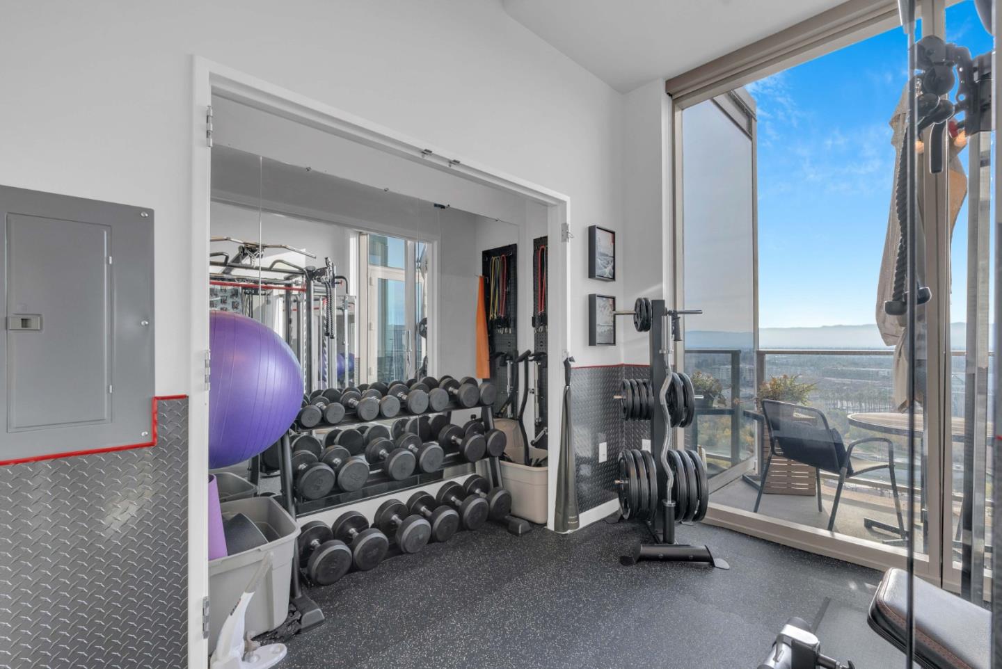38 North Almaden Boulevard 2007
