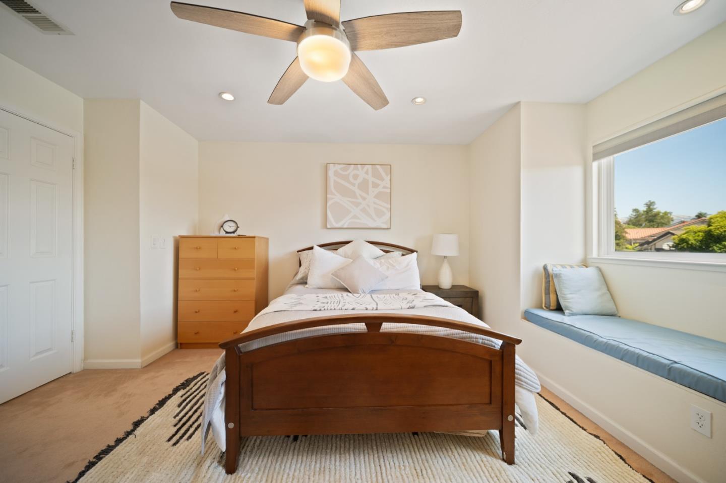 3281 Pinkerton Drive