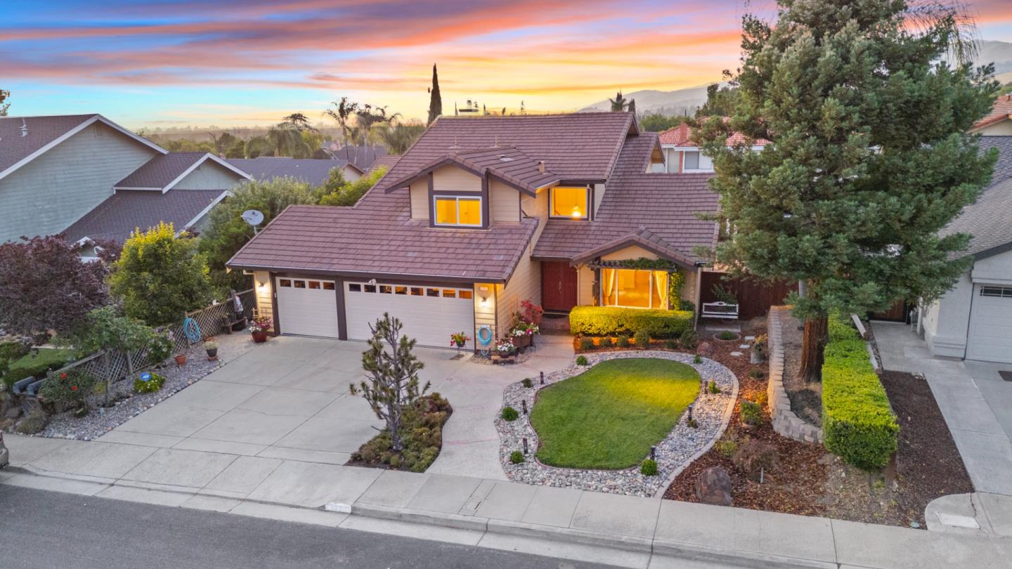 3281 Pinkerton Drive