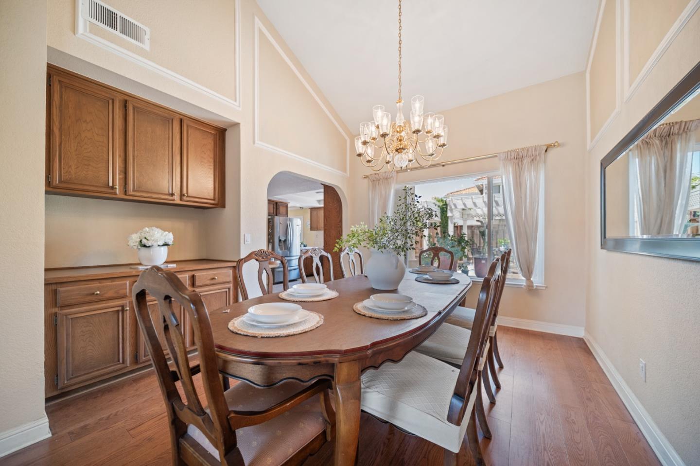 3281 Pinkerton Drive