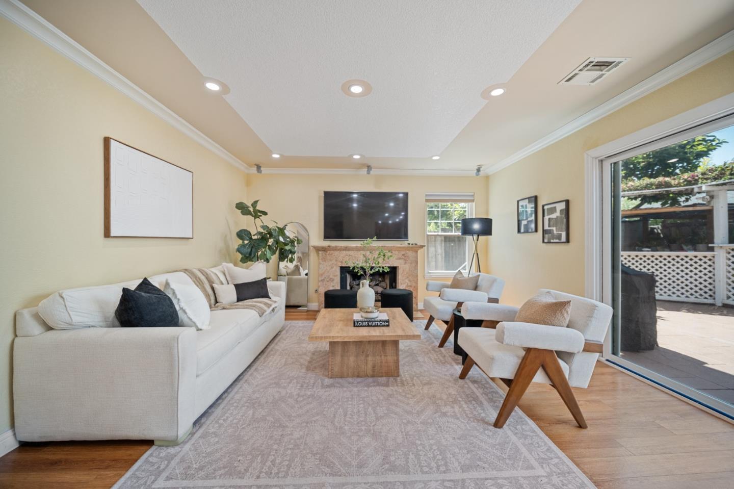 3281 Pinkerton Drive