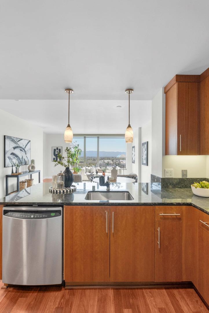 38 North Almaden Boulevard 1707