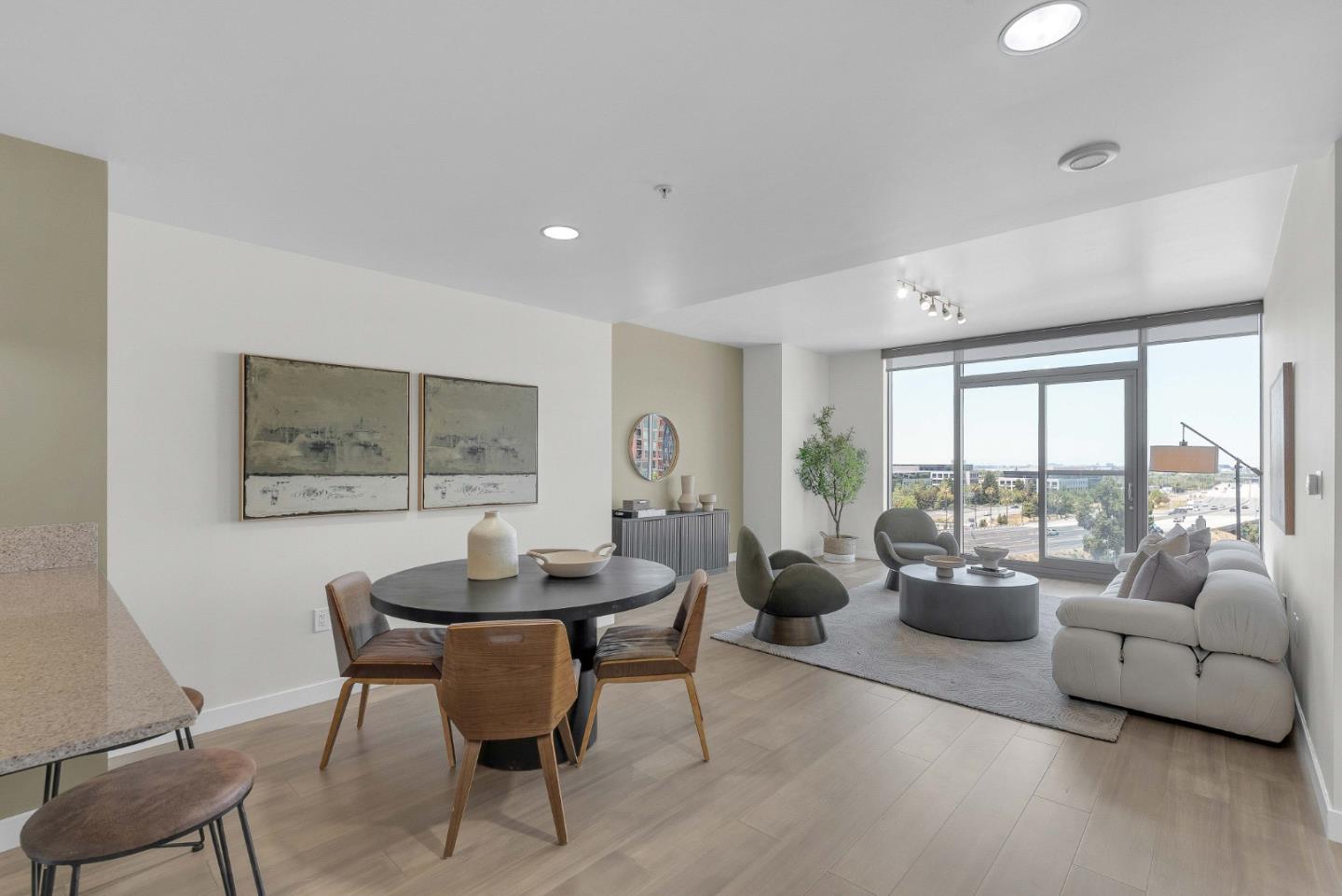 38 North Almaden Boulevard 1013
