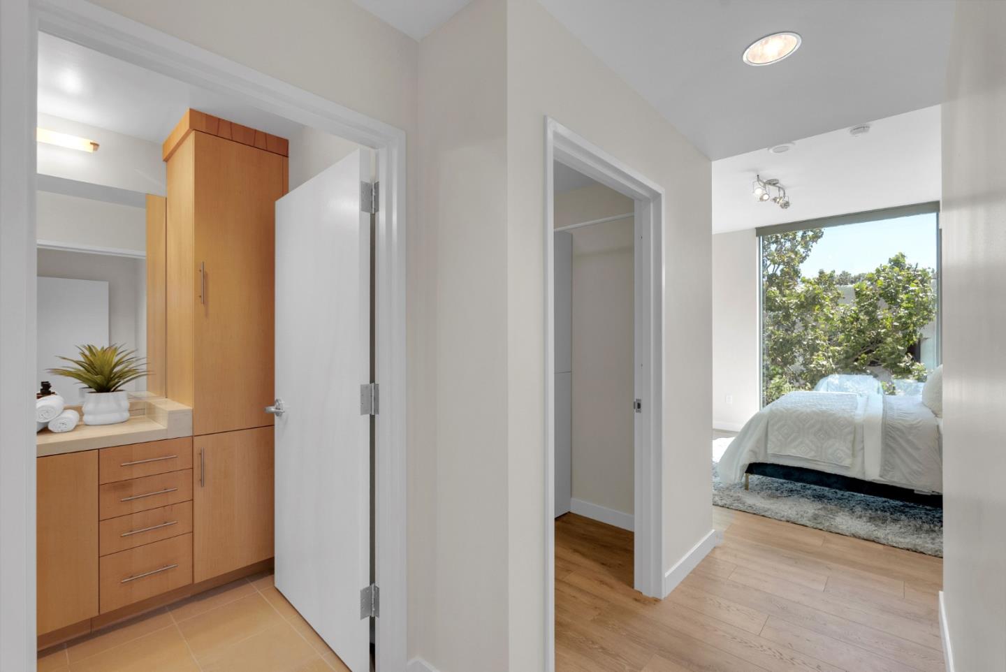 38 North Almaden Boulevard 411