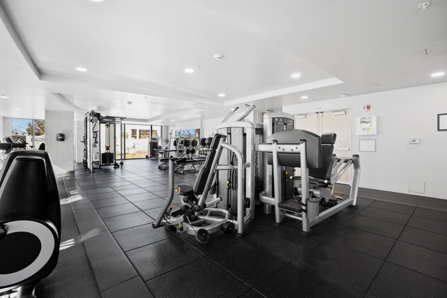 38 North Almaden Boulevard 411