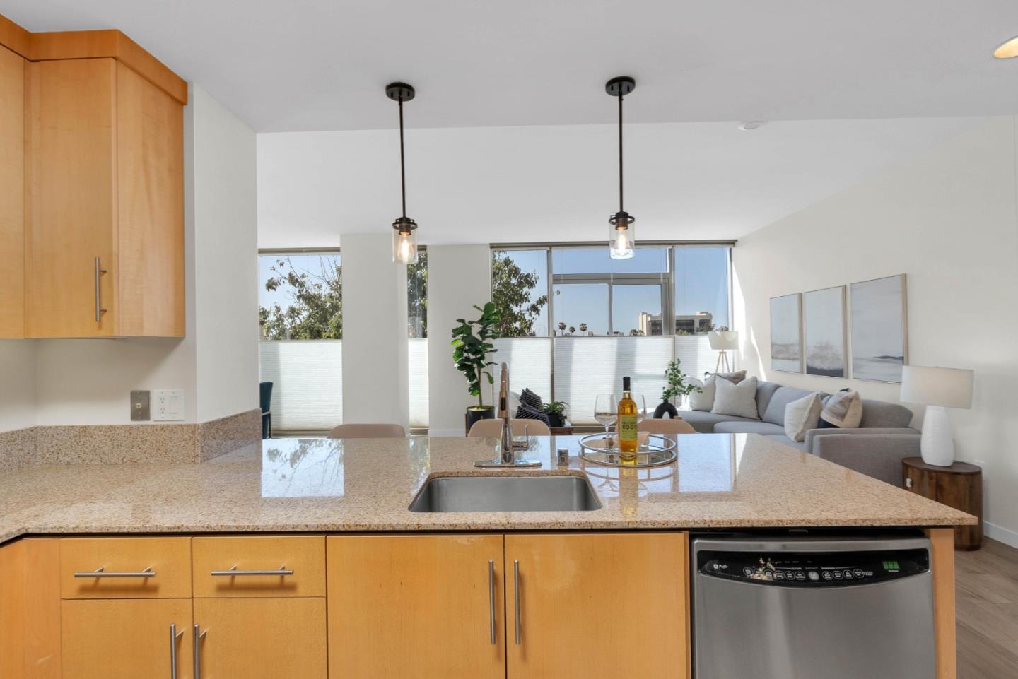 38 North Almaden Boulevard 411